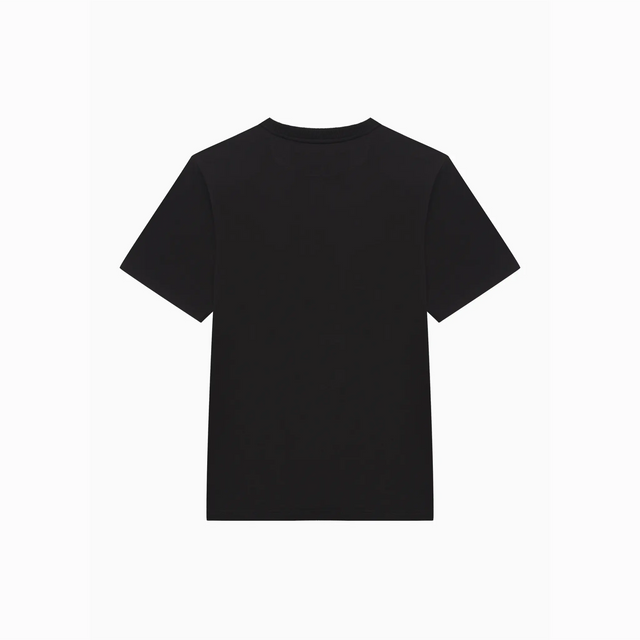 T-shirt with a patch-place